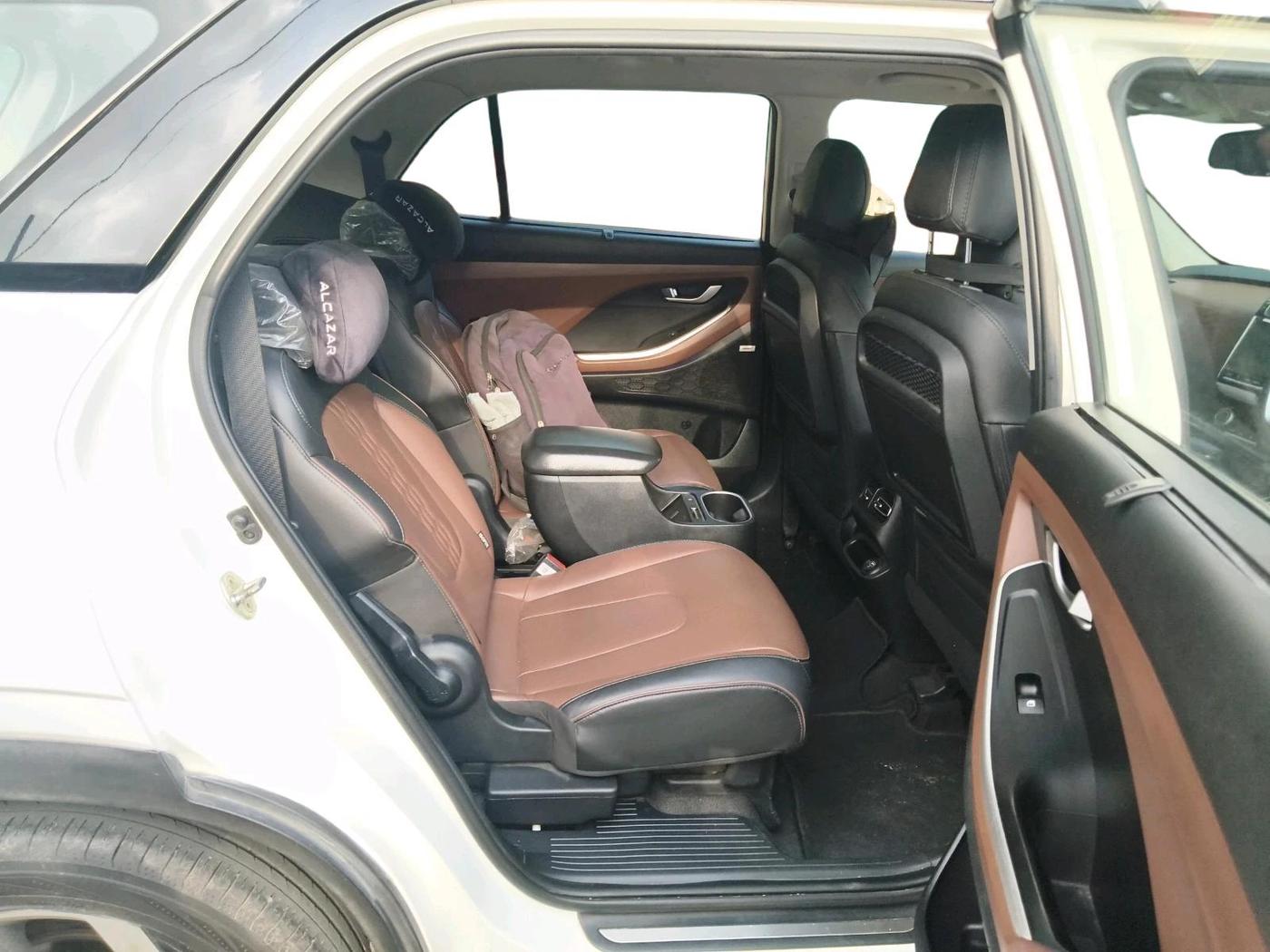 2021 Hyundai ALCAZAR 2.0 SIGNATURE (O) AT 6STR, Petrol, Automatic, 98,466 km, interior