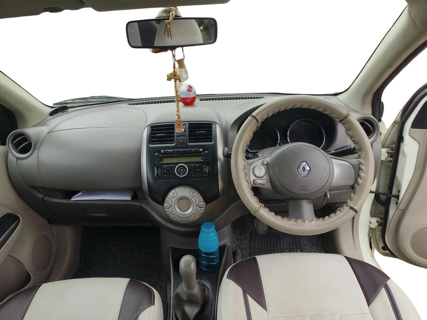 2013 Renault Scala RXE DIESEL, Diesel, Manual, 1,24,428 km, interior