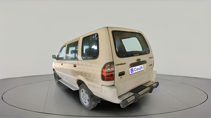 2010 Chevrolet Tavera NEO LT L 10 STR BS III, Diesel, Manual, 1 km, exterior