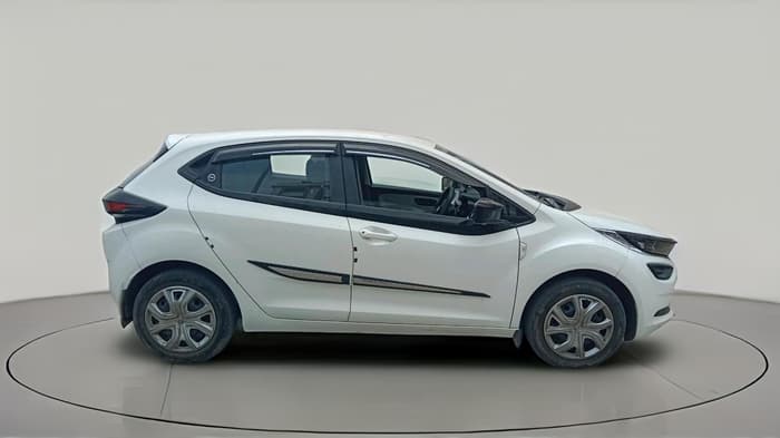 2023 Tata ALTROZ XM PLUS CNG, CNG, Manual, 55,126 km, exterior