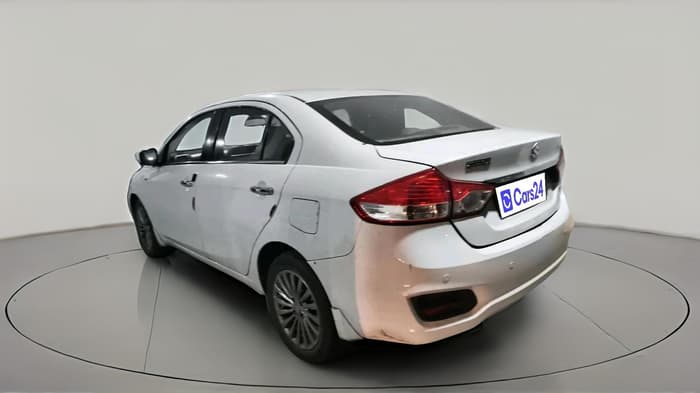 2015 Maruti Ciaz ZXI, CNG, Manual, 3,26,088 km, exterior