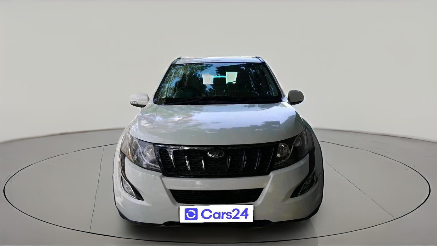 2018 Mahindra XUV500 W10, Diesel, Manual, 1,13,074 km, exterior