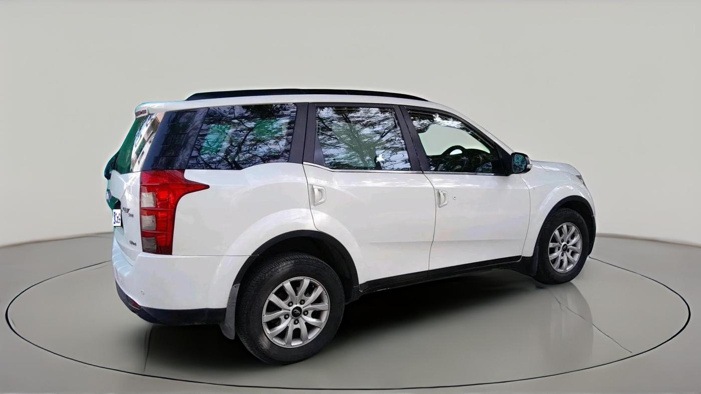 2018 Mahindra XUV500 W10, Diesel, Manual, 1,13,074 km, exterior