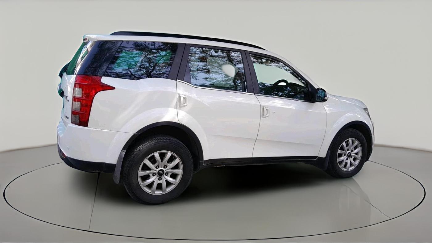 2018 Mahindra XUV500 W10, Diesel, Manual, 1,13,074 km, exterior