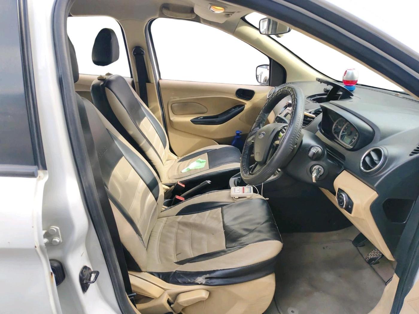 2017 Ford Figo Aspire TITANIUM1.5 DIESEL, Diesel, Manual, 1,52,365 km, interior