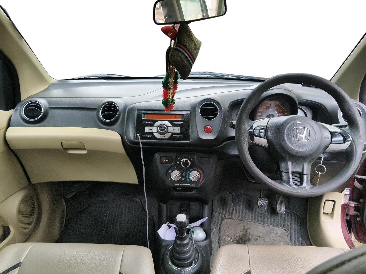 2014 Honda Amaze 1.2L I-VTEC S, Petrol, Manual, 98,916 km, interior