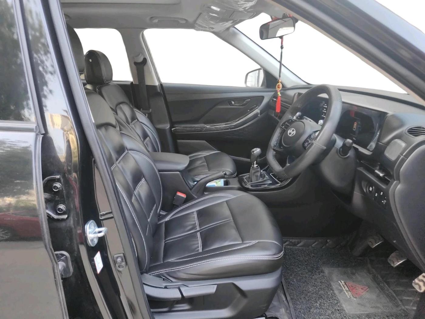 2025 Hyundai Creta S (O) 1.5 Petrol Knight Edition, Petrol, Manual, 5,735 km, interior
