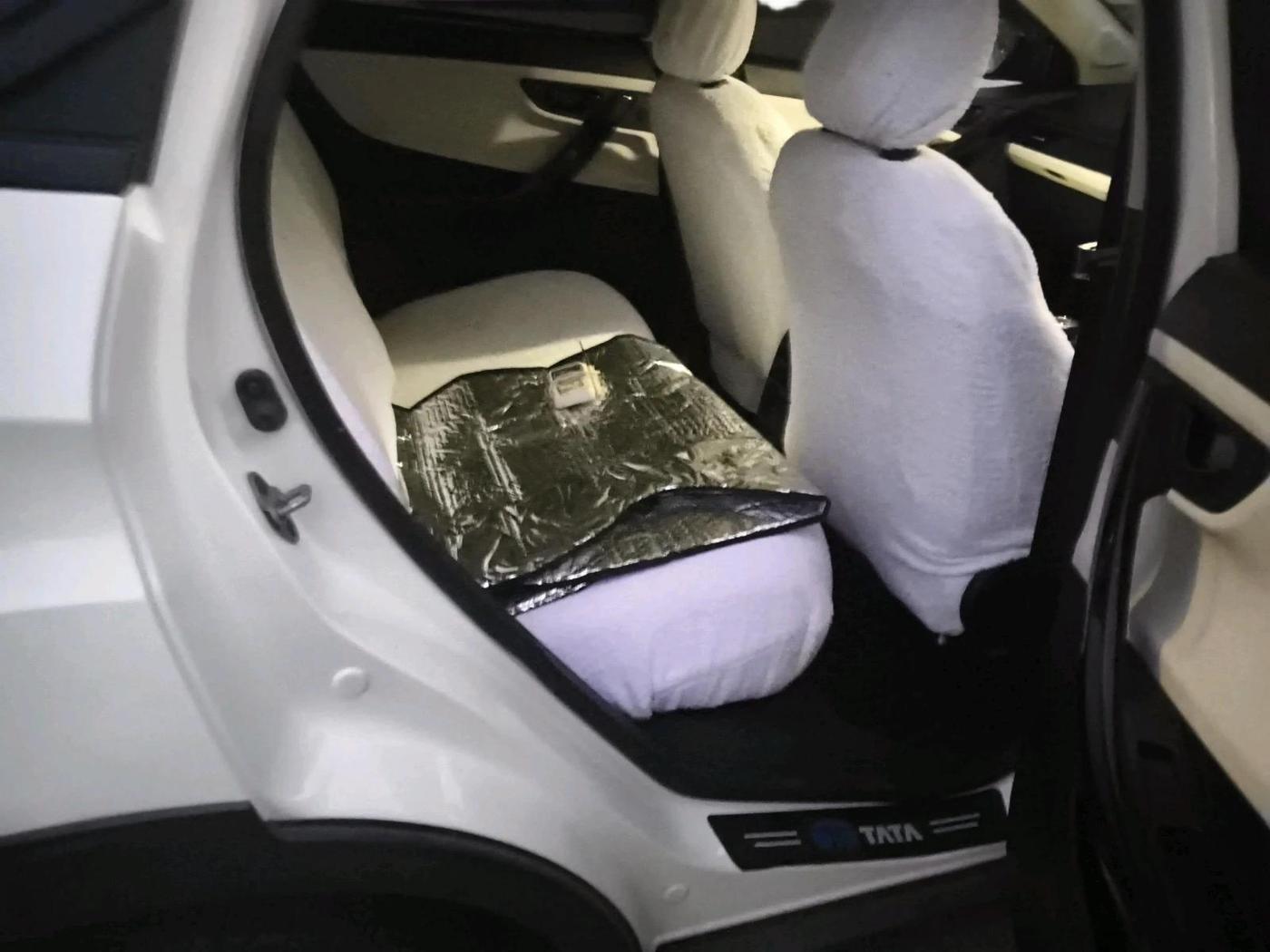 2024 Tata NEXON Pure 1.2 Petrol 6AMT, Petrol, Manual, 26,946 km, interior