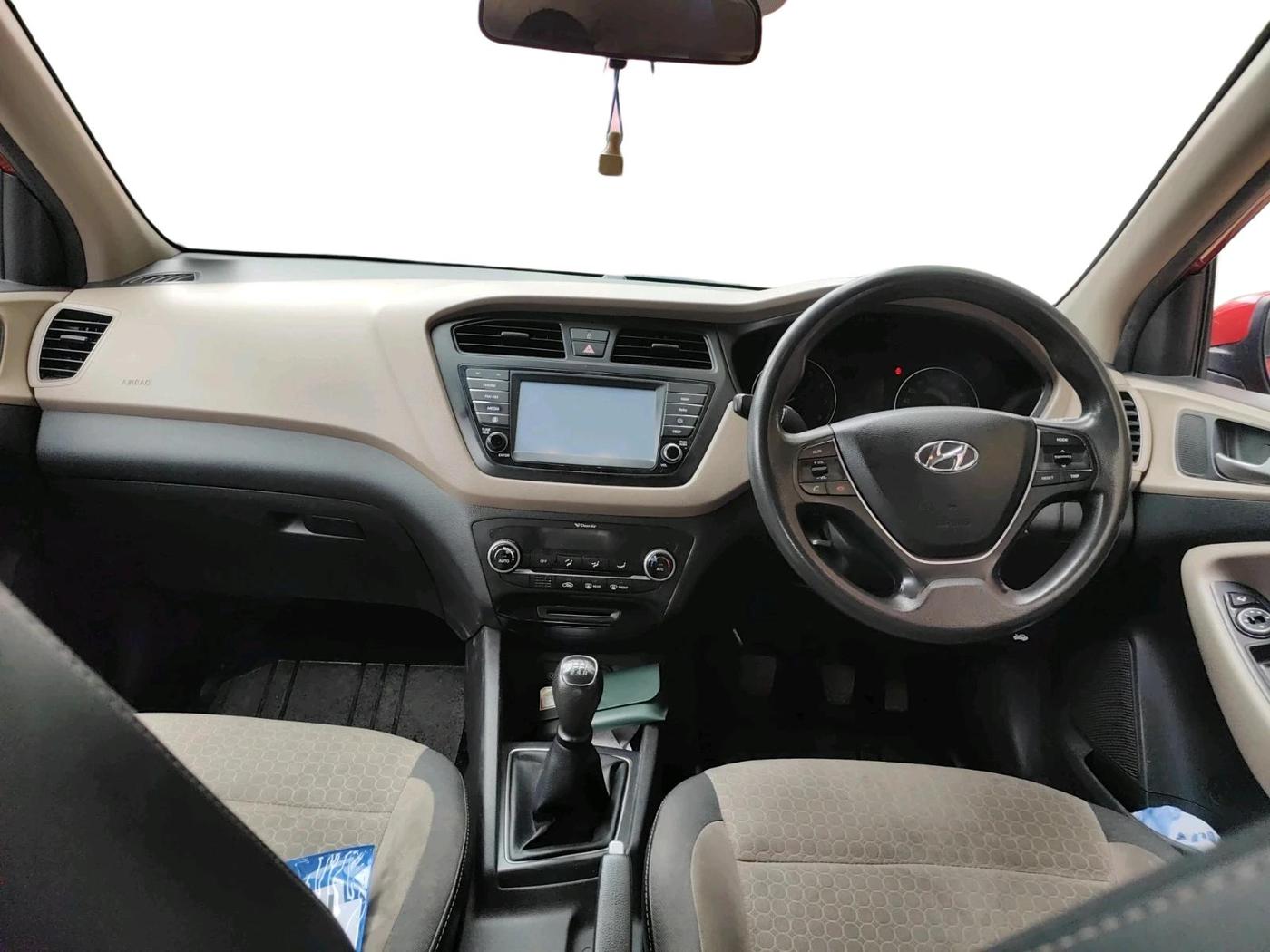 2017 Hyundai Elite i20 ASTA 1.2, Petrol, Manual, 71,319 km, interior