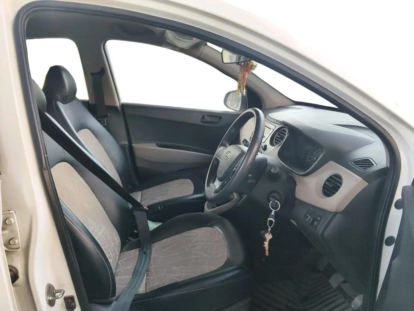 2018 Hyundai Grand i10 MAGNA 1.2 KAPPA VTVT, CNG, Manual, 47,517 km, interior