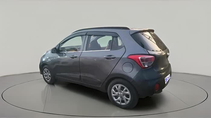2017 Hyundai Grand i10 SPORTZ 1.2 KAPPA VTVT, Petrol, Manual, 1,26,815 km, exterior