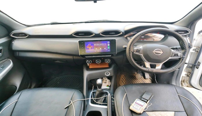 2024 Nissan MAGNITE XV PREMIUM TURBO CVT, Petrol, Automatic, 13,198 km, interior