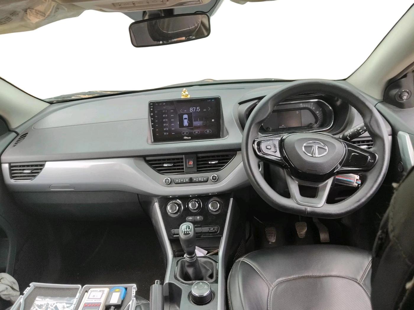 2021 Tata NEXON XM SUNROOF PETROL, Petrol, Manual, 94,458 km, interior