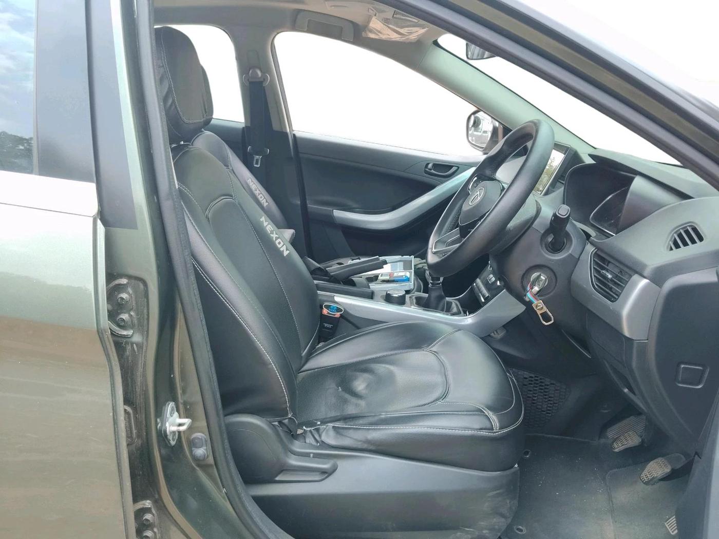 2021 Tata NEXON XM SUNROOF PETROL, Petrol, Manual, 94,458 km, interior
