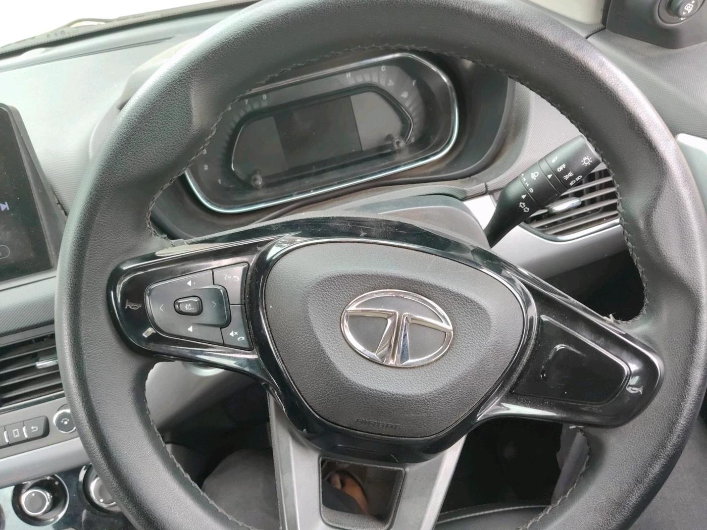2021 Tata NEXON XM SUNROOF PETROL, Petrol, Manual, 94,458 km, interior