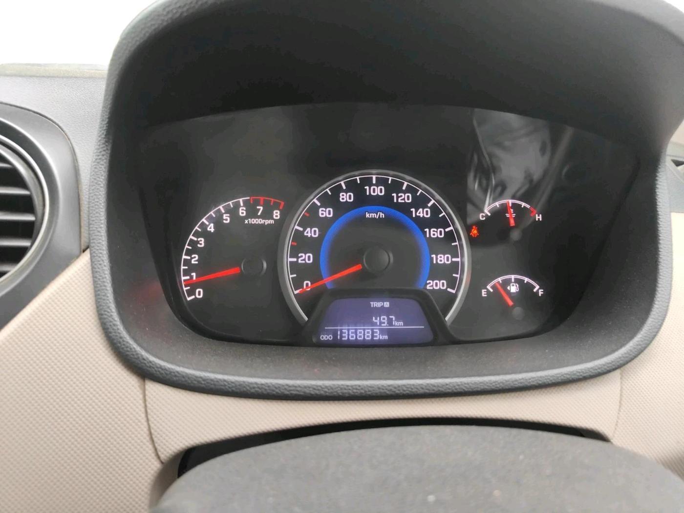 2018 Hyundai Grand i10 SPORTZ 1.2 KAPPA VTVT, CNG, Manual, 1,36,883 km, interior
