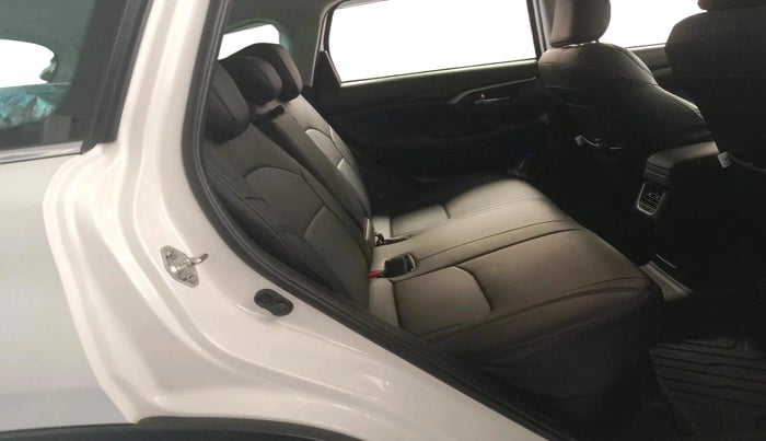 2024 Toyota URBAN CRUISER HYRYDER G NEO DRIVE, Petrol, Manual, 22,296 km, interior