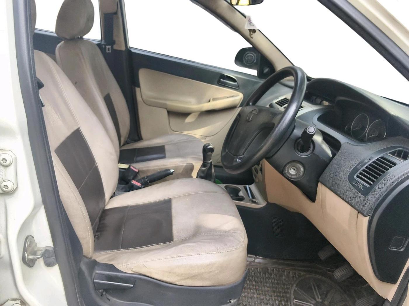 2014 Tata Indica Vista LX TDI, Diesel, Manual, 38,701 km, interior
