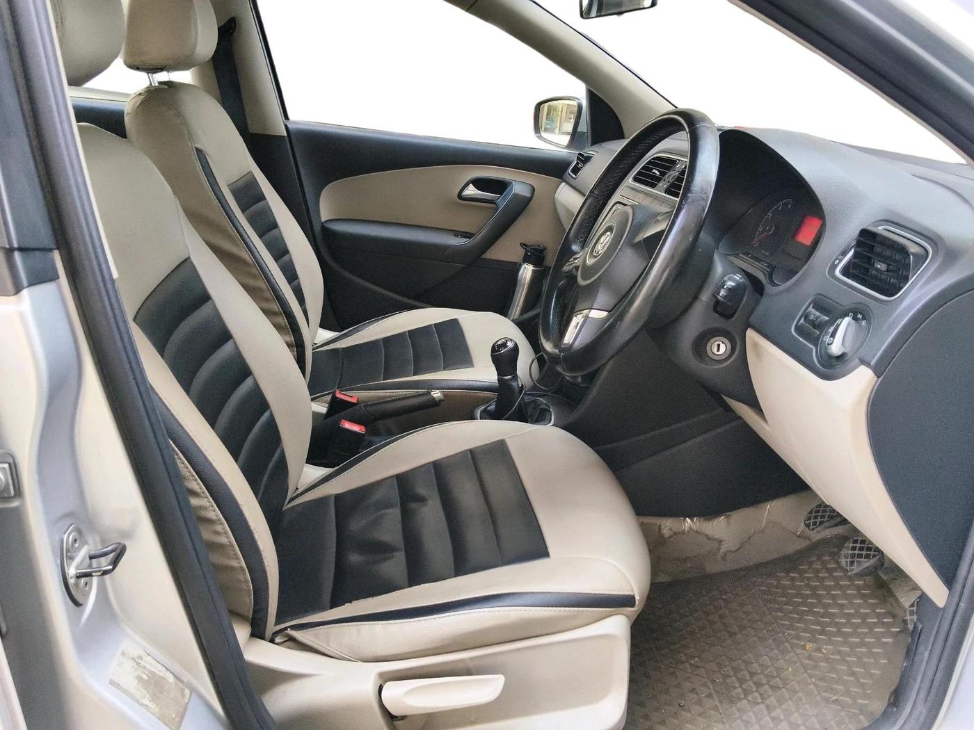 2013 Volkswagen Polo HIGHLINE1.2L, Petrol, Manual, 79,064 km, interior