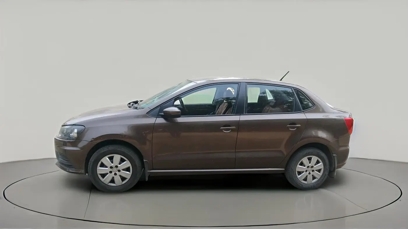 2017 Volkswagen Ameo COMFORTLINE 1.2L, Petrol, Manual, 1,13,830 km, exterior