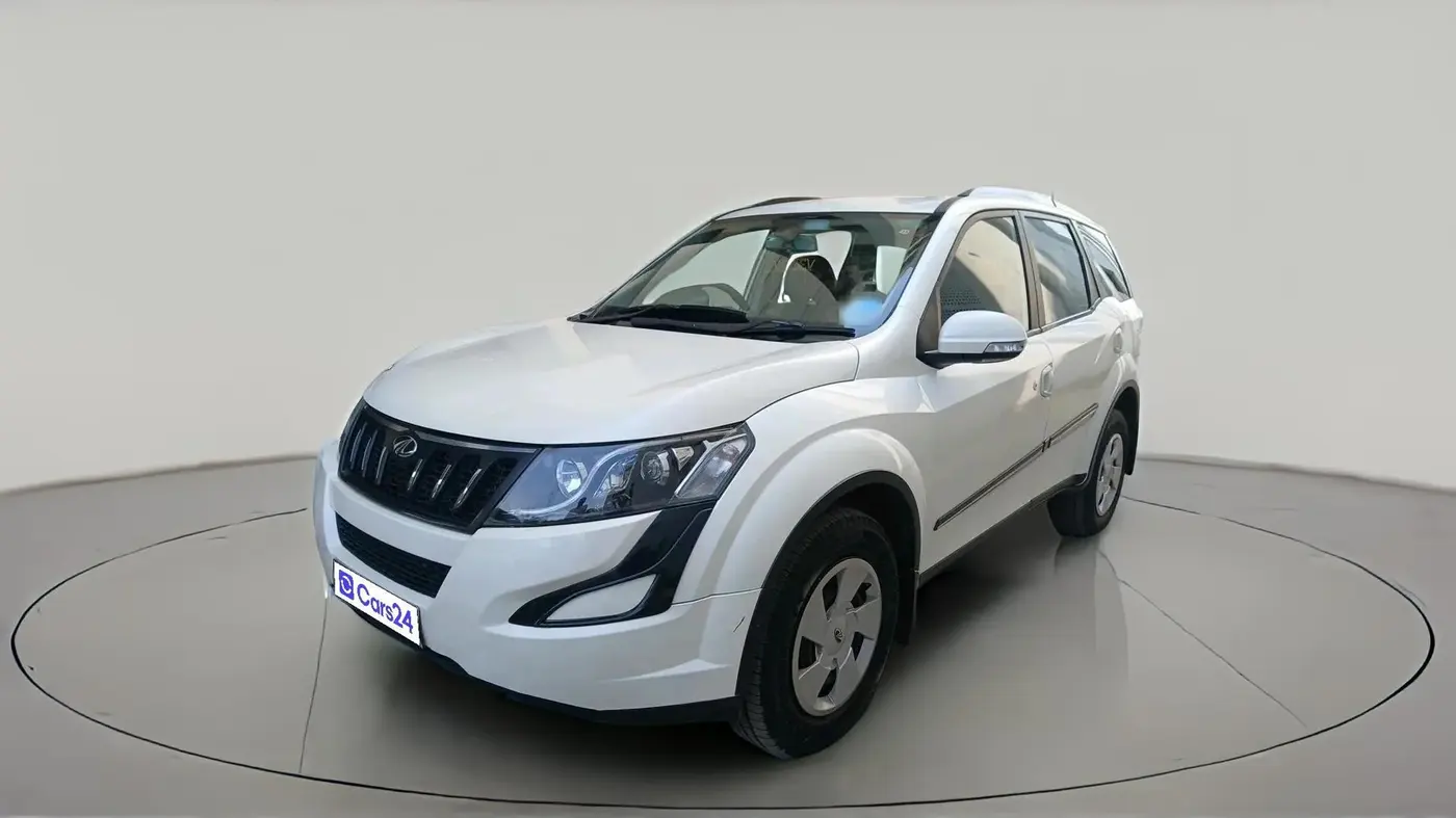 2016 Mahindra XUV500 W6, Diesel, Manual, 69,468 km, exterior