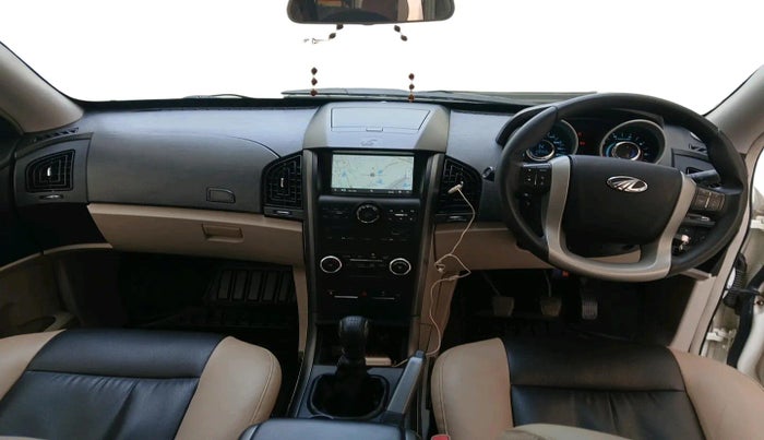 2016 Mahindra XUV500 W6, Diesel, Manual, 69,468 km, interior