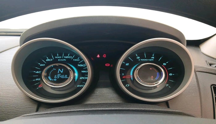 2016 Mahindra XUV500 W6, Diesel, Manual, 69,468 km, interior