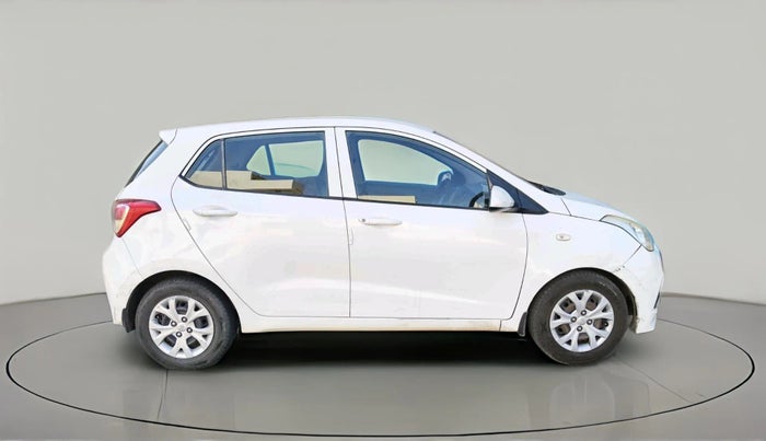 2015 Hyundai Grand i10 MAGNA 1.1 CRDI, Diesel, Manual, 1,04,207 km, exterior