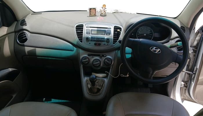 2011 Hyundai i10 MAGNA 1.2, Petrol, Manual, 68,098 km, interior