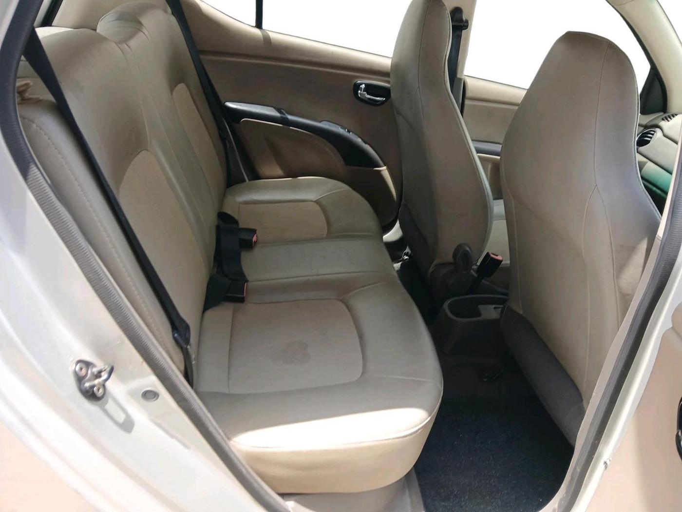 2011 Hyundai i10 MAGNA 1.2, Petrol, Manual, 68,098 km, interior