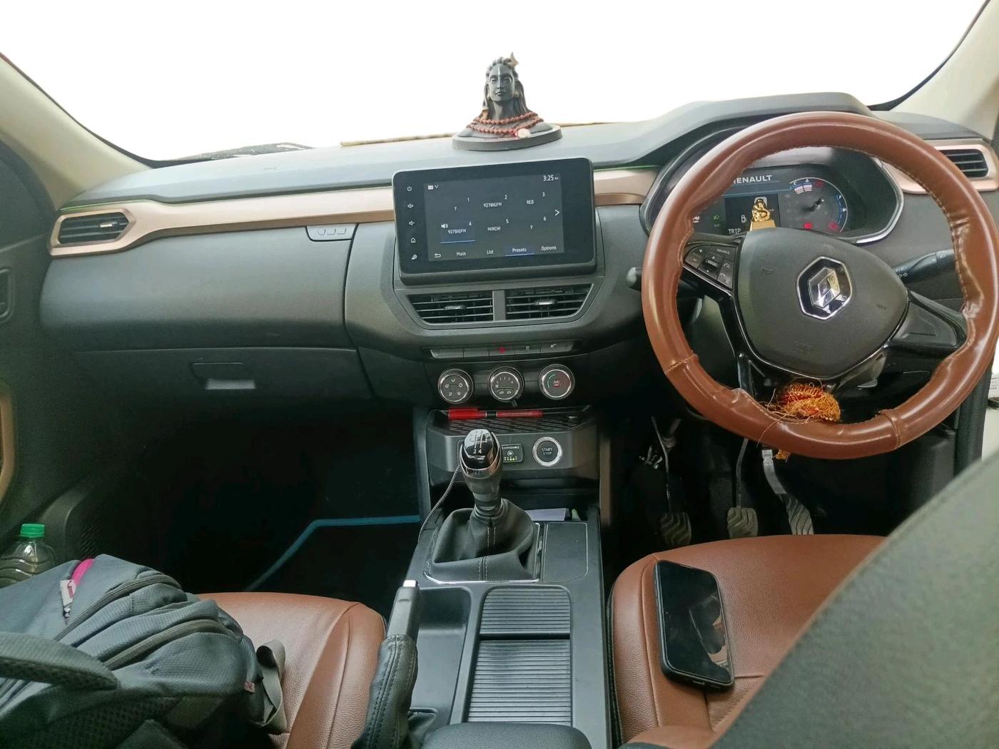 2023 Renault Kiger RXT MT, Petrol, Manual, 30,846 km, interior