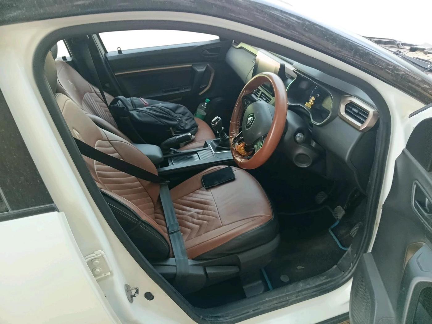 2023 Renault Kiger RXT MT, Petrol, Manual, 30,846 km, interior