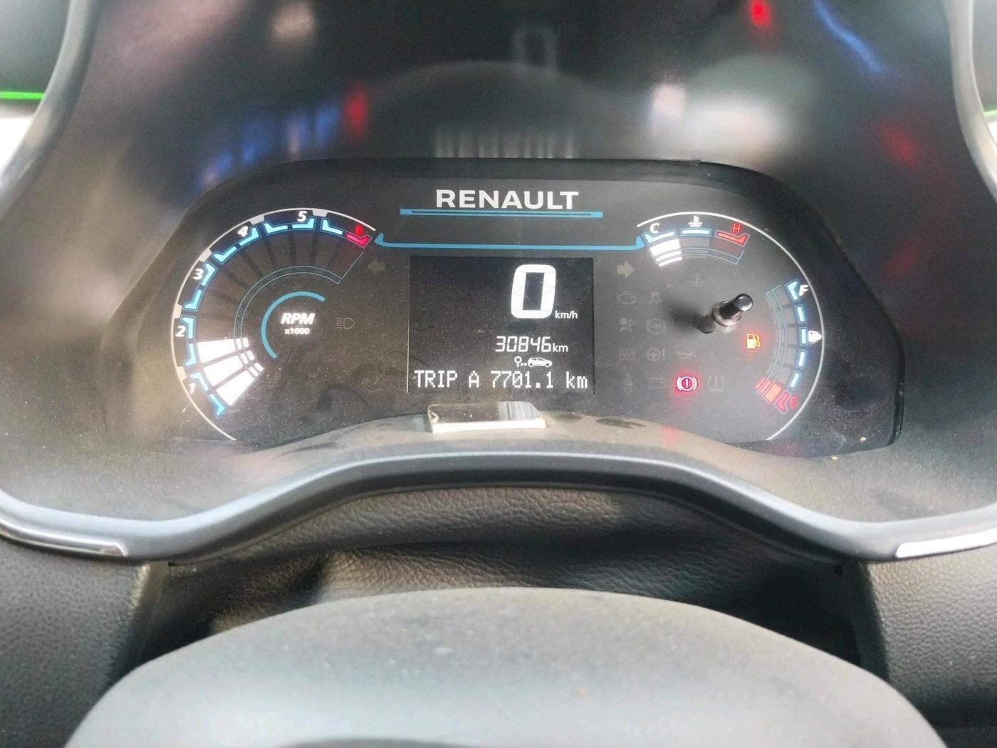 2023 Renault Kiger RXT MT, Petrol, Manual, 30,846 km, interior