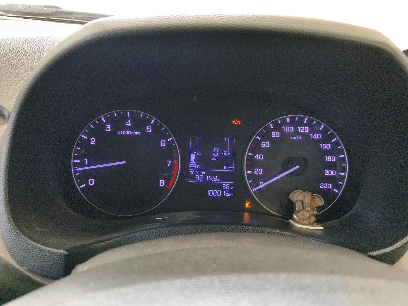 2017 Hyundai Creta E PLUS 1.6 PETROL, CNG, Manual, 1,02,015 km, interior