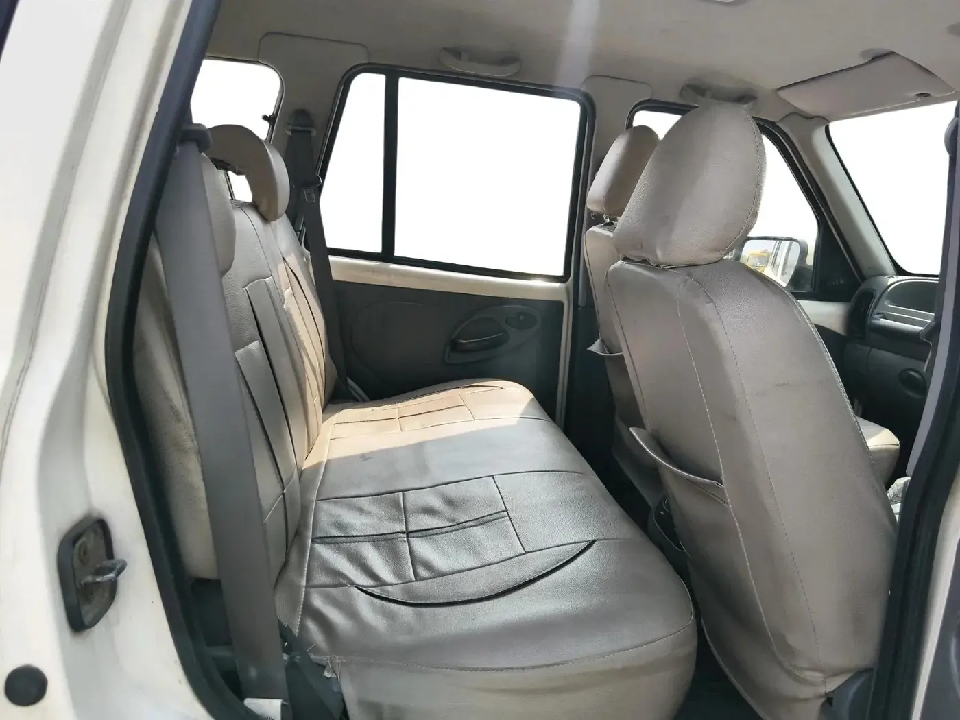 2014 Mahindra Scorpio LX, Diesel, Manual, 1,18,836 km, interior