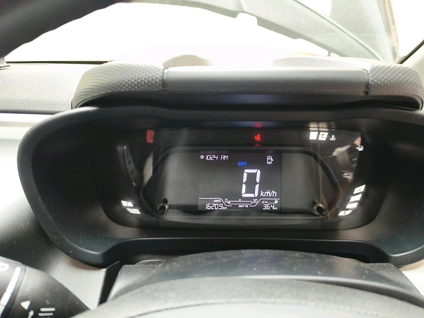 2025 Tata ALTROZ XM PLUS PETROL, Petrol, Manual, 16,209 km, interior