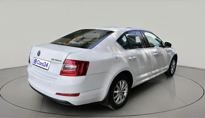 2016 Skoda Octavia STYLE PLUS AT 1.8 TSI, Petrol, Automatic, 1,59,311 km, exterior