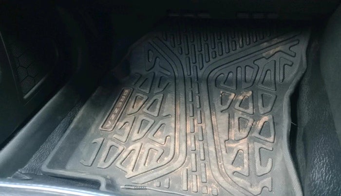 2024 Maruti BREZZA ZXI AT SMART HYBRID, Petrol, Automatic, 11,760 km, interior