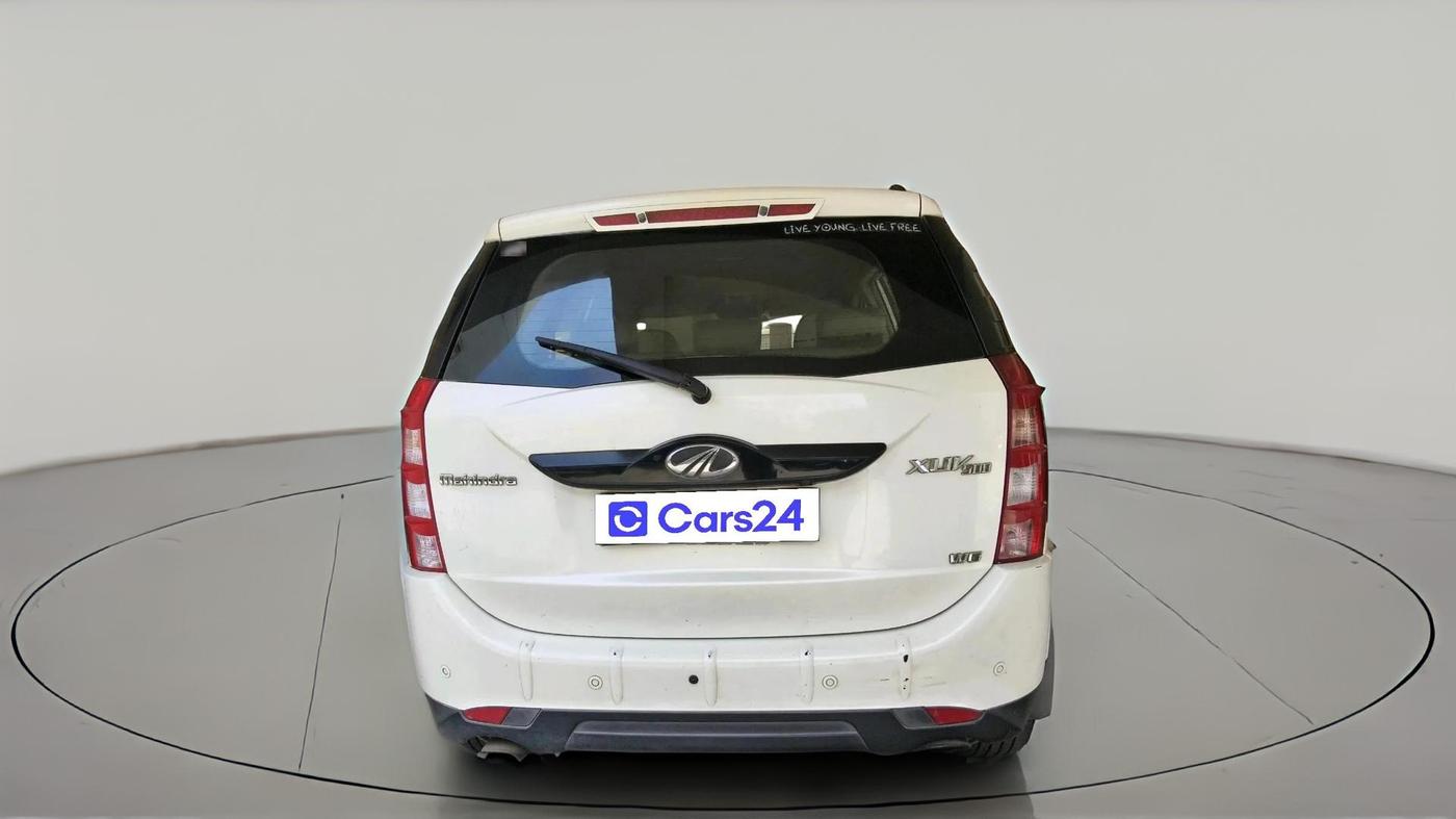 2015 Mahindra XUV500 W6, Diesel, Manual, 1,46,936 km, exterior