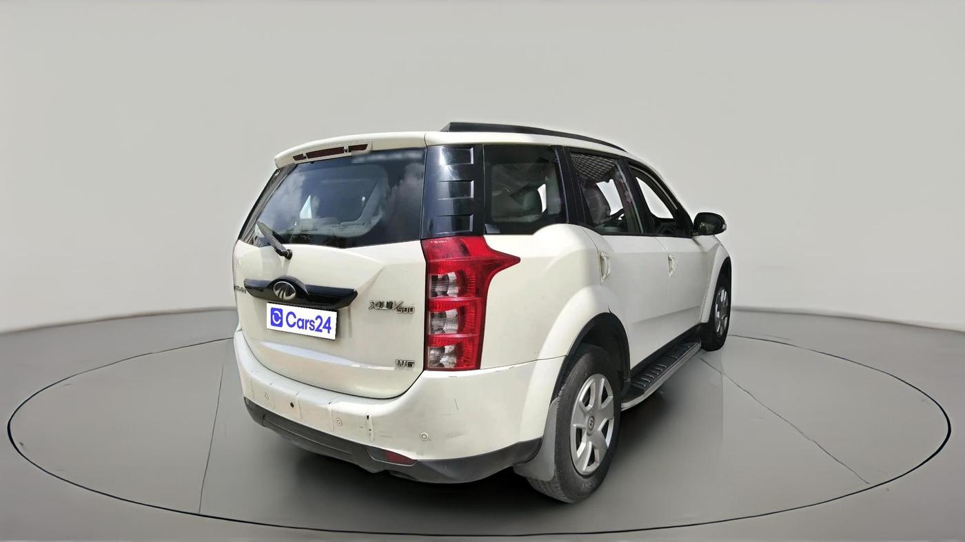 2015 Mahindra XUV500 W6, Diesel, Manual, 1,46,936 km, exterior