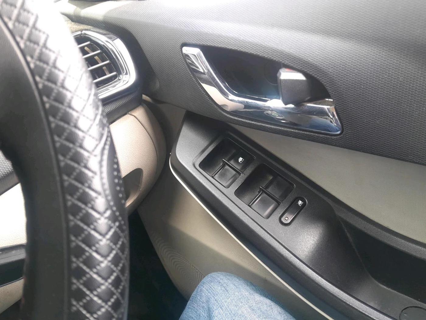 2022 Tata Tiago XZ PLUS CNG, CNG, Manual, 87,175 km, interior