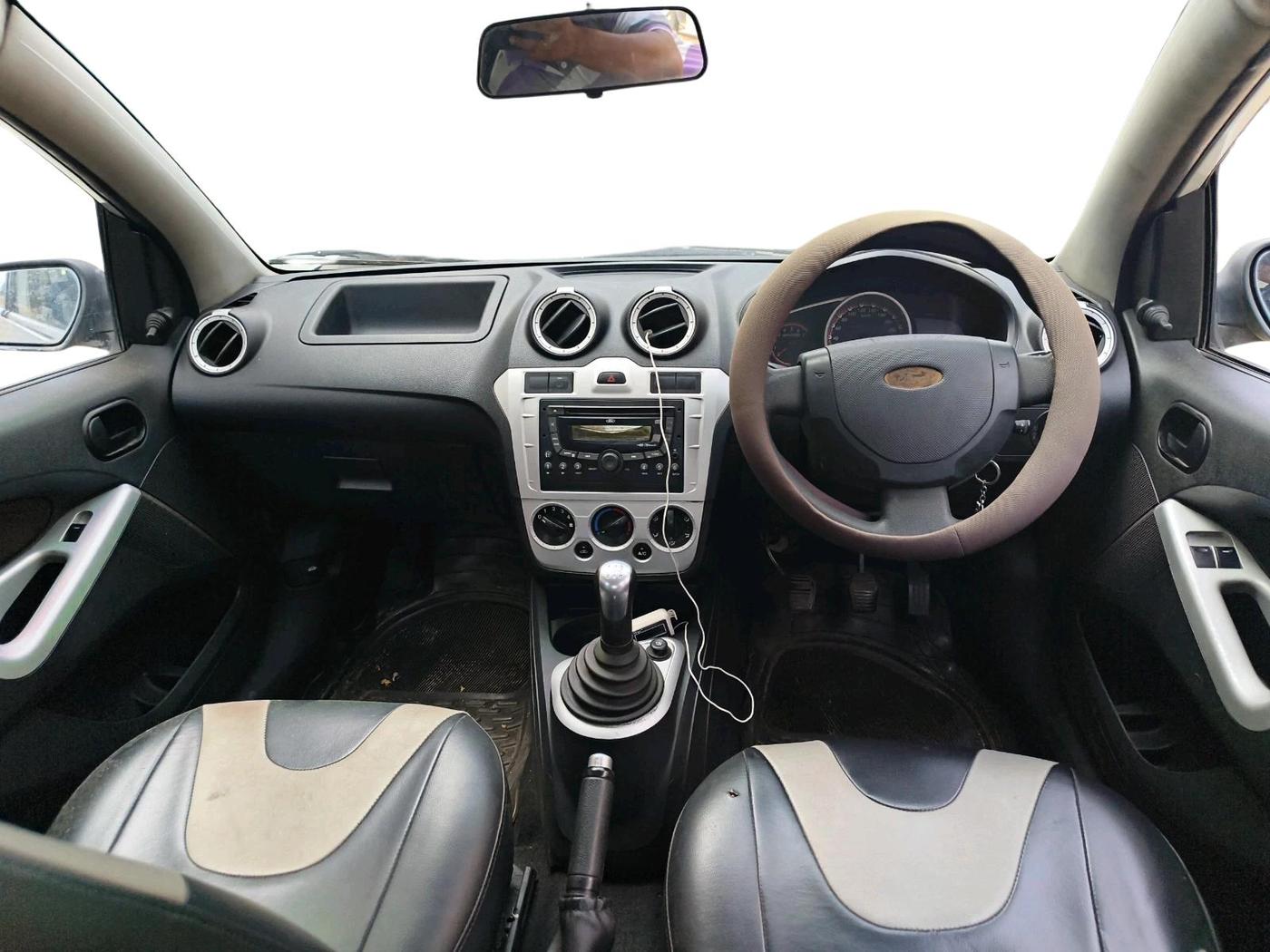 2012 Ford Figo ZXI 1.2 PETROL, Petrol, Manual, 54,991 km, interior