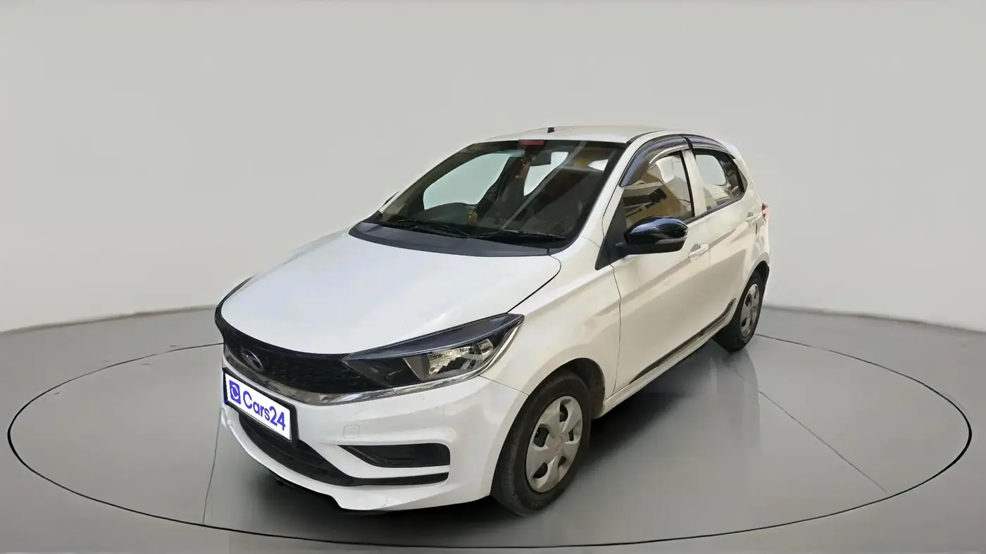 2023 Tata Tiago XT (O) PETROL, Petrol, Manual, 12,296 km, exterior