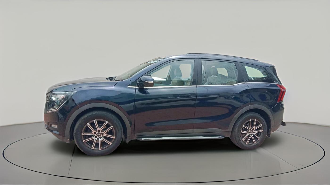 2022 Mahindra XUV700 AX 7 LUXURY P AT 7 STR, Petrol, Automatic, 85,034 km, exterior