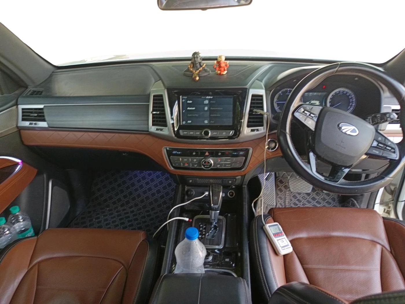 2019 Mahindra ALTURAS G4 4WD AT, Diesel, Automatic, 85,749 km, interior