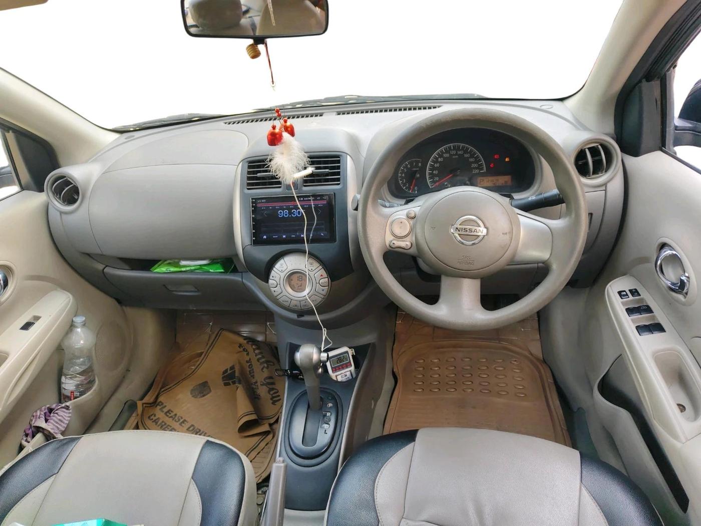 2013 Nissan Sunny XV CVT, Petrol, Automatic, 1,23,676 km, interior