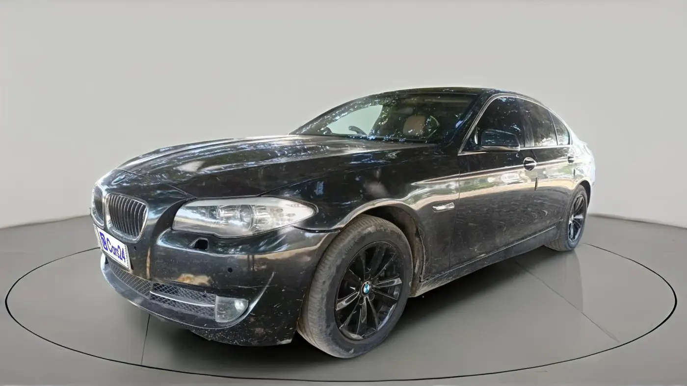 2010 BMW 5 Series 525D, Diesel, Automatic, 1,75,570 km, exterior