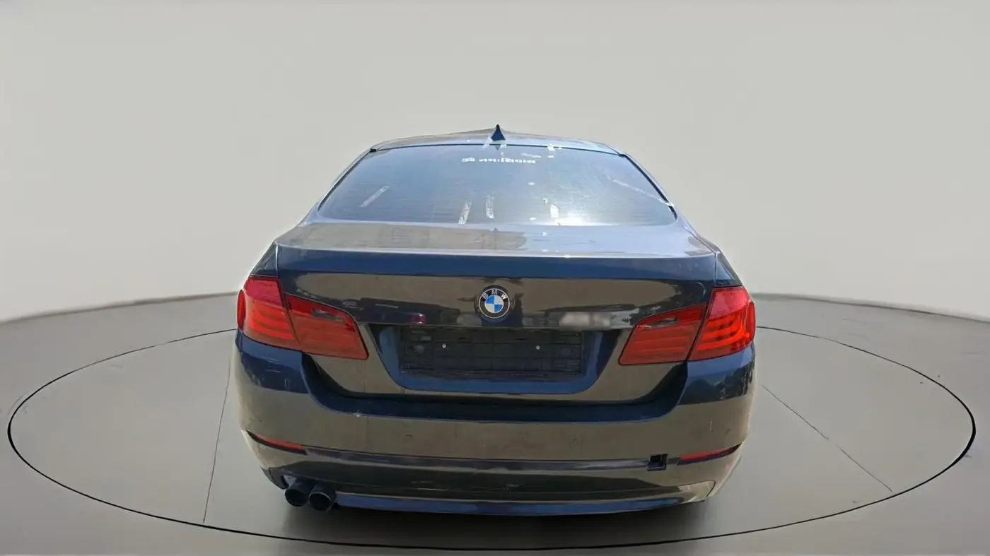 2010 BMW 5 Series 525D, Diesel, Automatic, 1,75,570 km, exterior