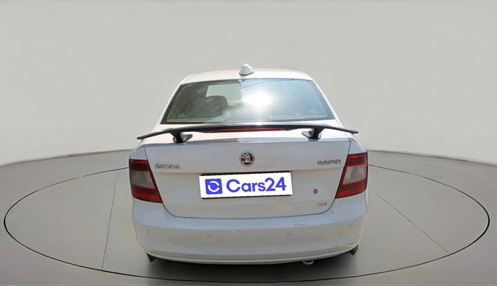 2014 Skoda Rapid AMBITION 1.6 TDI CR MT, Diesel, Manual, 99,482 km, exterior