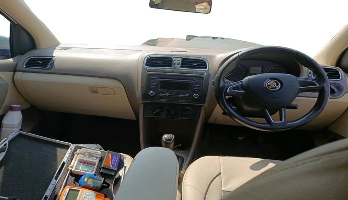 2014 Skoda Rapid AMBITION 1.6 TDI CR MT, Diesel, Manual, 99,482 km, interior